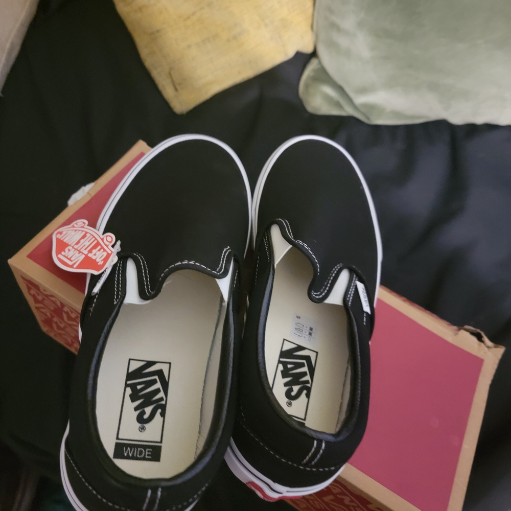 black slip-on vans sneakers